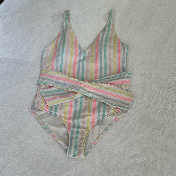 Vineyard Vines Multicolor Striped One Piece Swimsuit - Picture 3 of 9